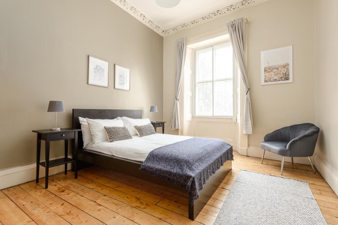 2 Bed Old Town Apartment - Next To Castle Edinburgh Ngoại thất bức ảnh