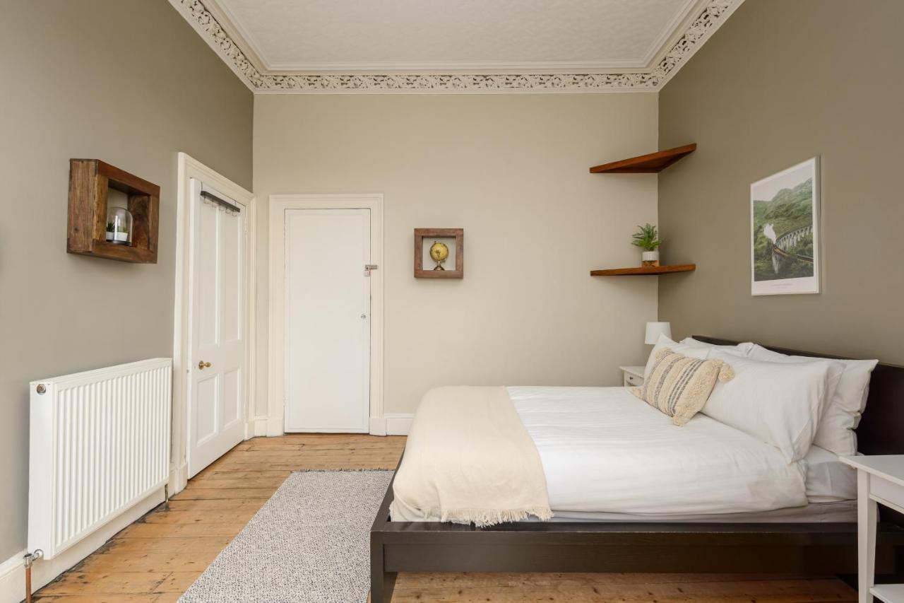 2 Bed Old Town Apartment - Next To Castle Edinburgh Ngoại thất bức ảnh